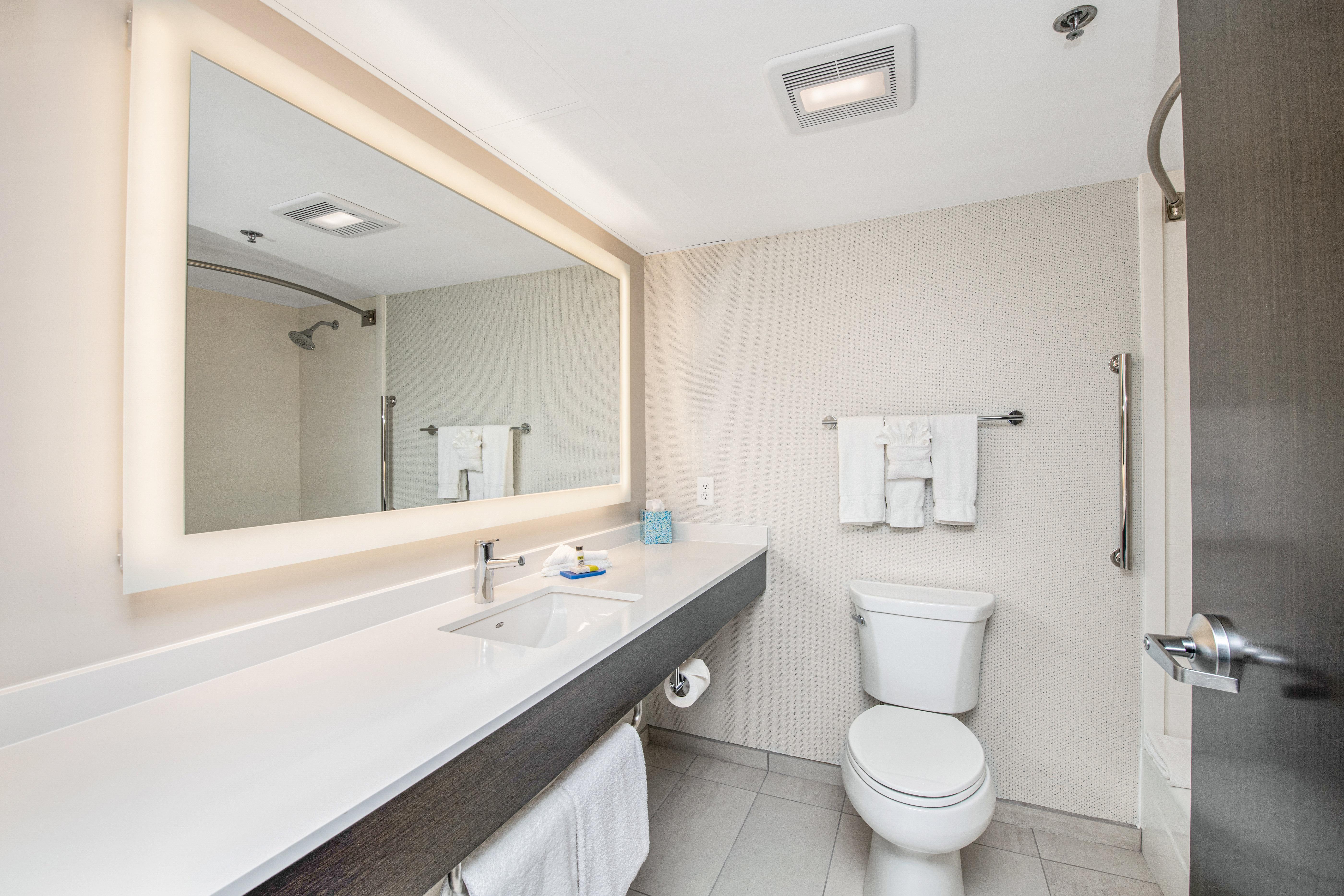 Holiday Inn Express - Delafield By Ihg Екстер'єр фото