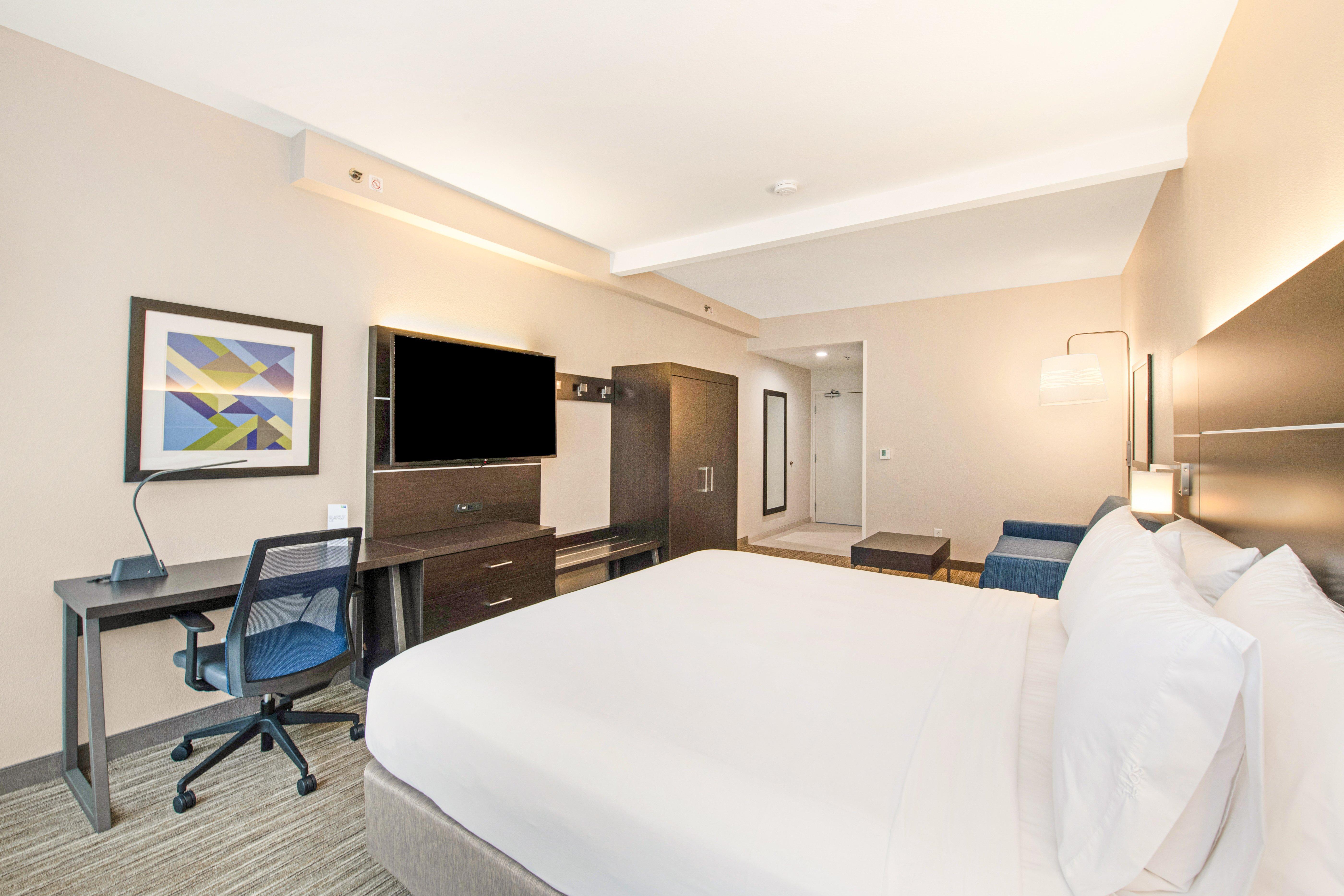 Holiday Inn Express - Delafield By Ihg Екстер'єр фото