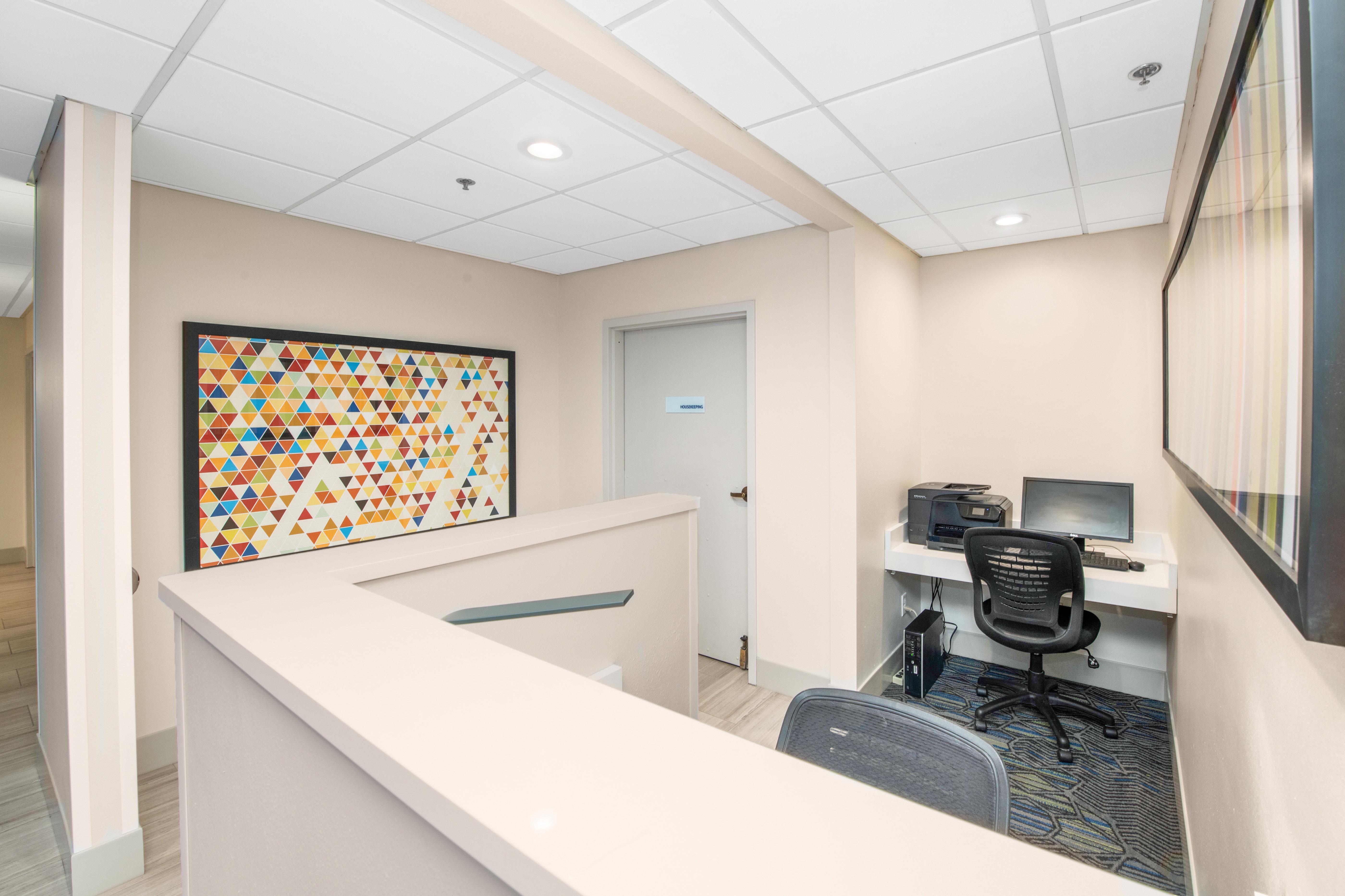 Holiday Inn Express - Delafield By Ihg Екстер'єр фото