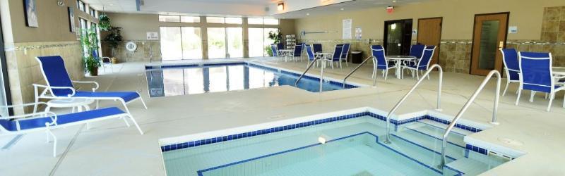Holiday Inn Express - Delafield By Ihg Екстер'єр фото